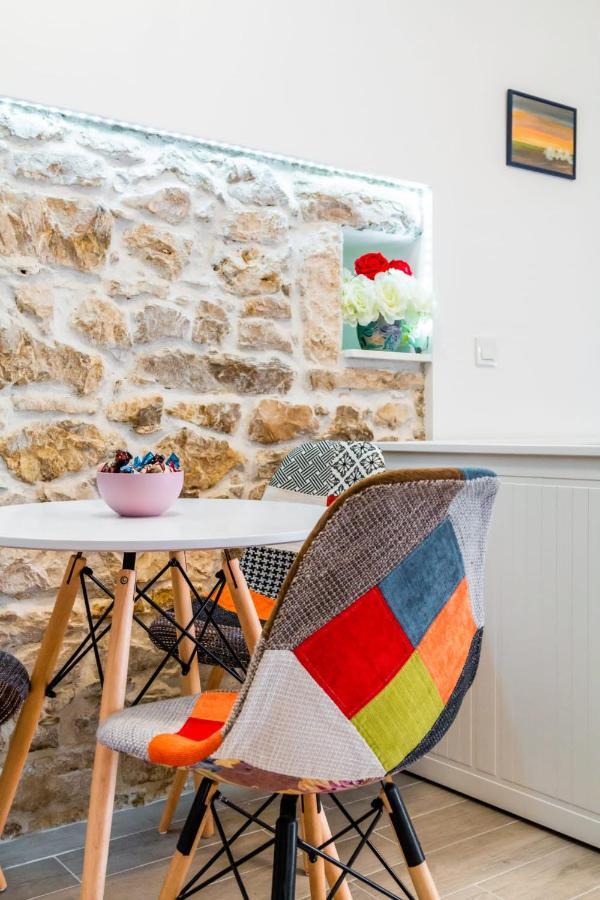Studio Apartman Mirela Kastel Stafilic Kastela Exterior photo